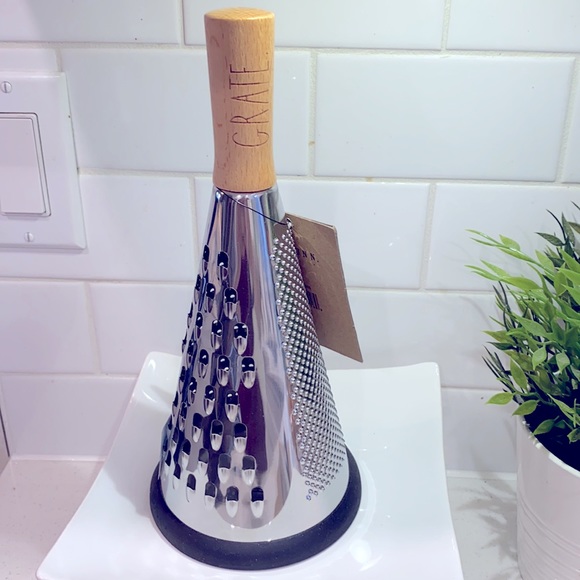 Rae Dunn cheese grater - Picture 3 of 4